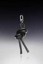 Load image into Gallery viewer, Knot Keychain #2