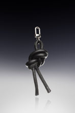 Load image into Gallery viewer, Knot Keychain #2
